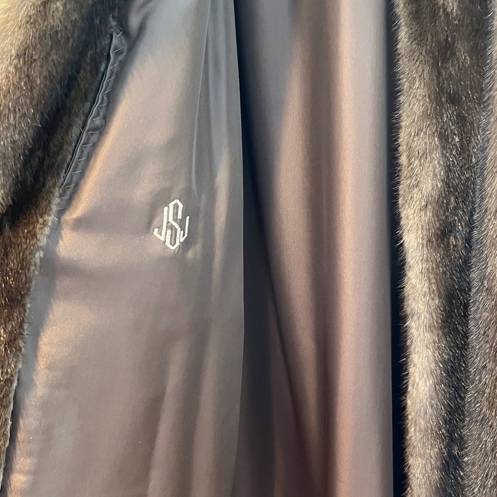 Full length brown mink coat - Picture 6 of 7